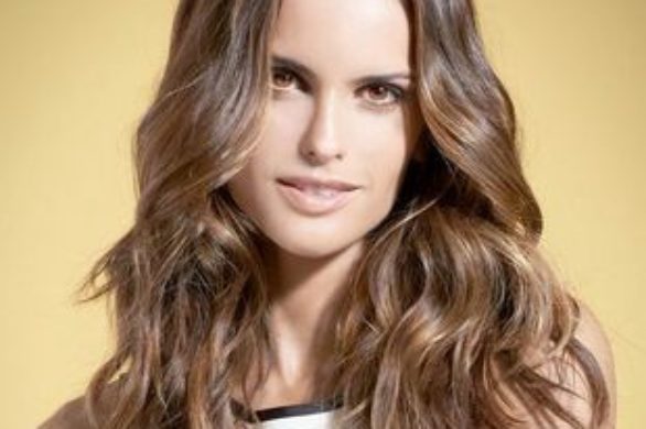 Izabel Goulart  w wiosennej kampanii SuiteBlanco Tropico