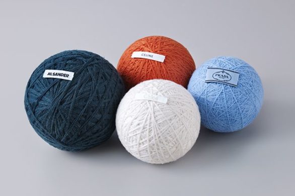 Artyści rozpruli swetry Prady i Celine, by…