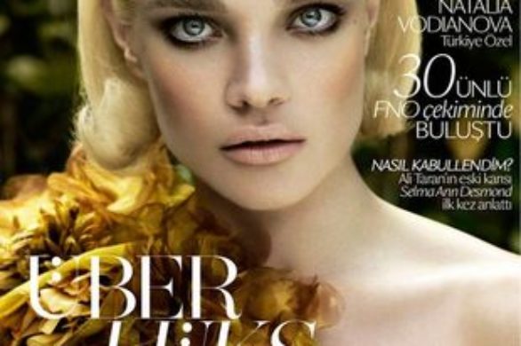 Natalia Vodianova w ultra jasnym blondzie