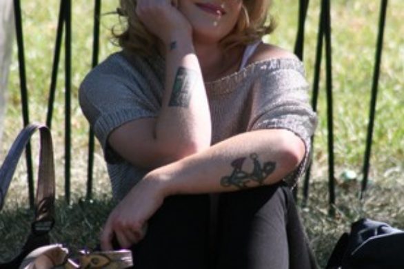 Kelly Osbourne i jej koci wygląd (FOTO)