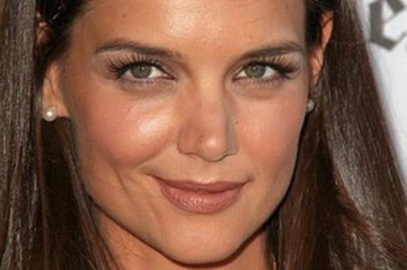Katie Holmes w seksownej sukience Contrarian (FOTO)