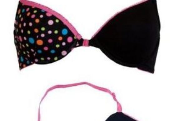 Biustonosz z różnymi rozmiarami miseczek