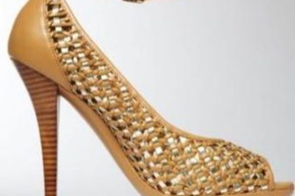 Ażurowe peep-toes Bebe