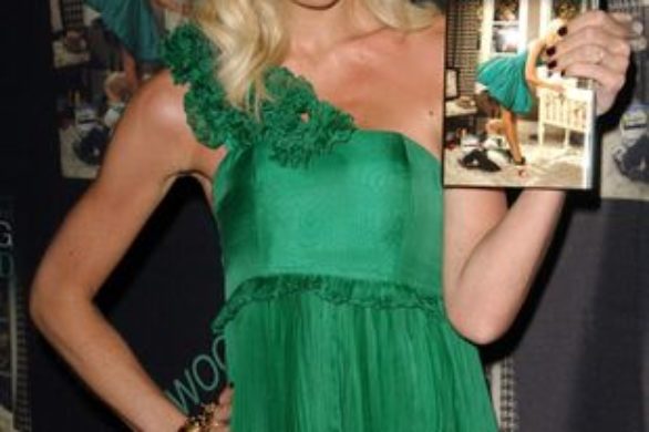 Tori Spelling w zieleni