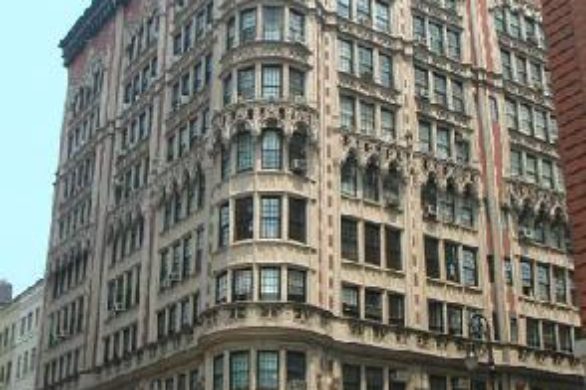 Gdzie mieszka Nina Garcia?