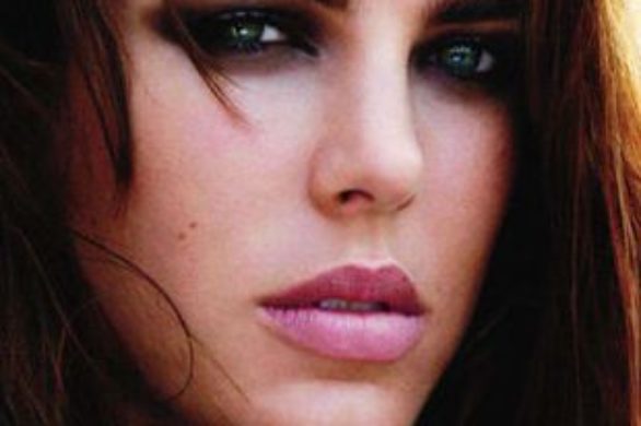 Charlotte Casiraghi na okładce Vogue Paris (FOTO)