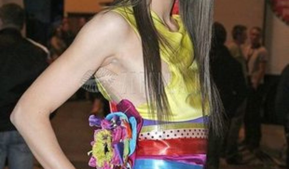 Sylwia Grzeszczak jak kolorowy ptak