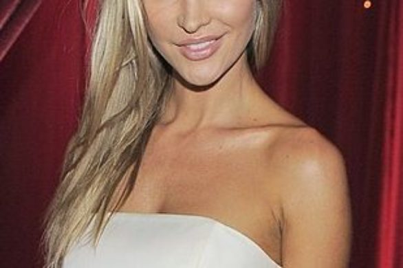 Joanna Krupa w sukience La Mania (FOTO)