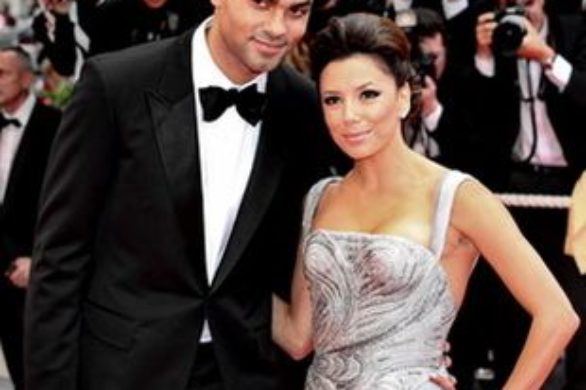 Eva Longoria w pięknej kreacji z Atelier Versace