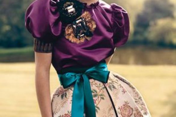 Emma Watson jako angielska elegantka