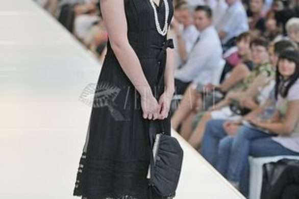 Aktorzy serialu „Czas honoru” na wybiegu