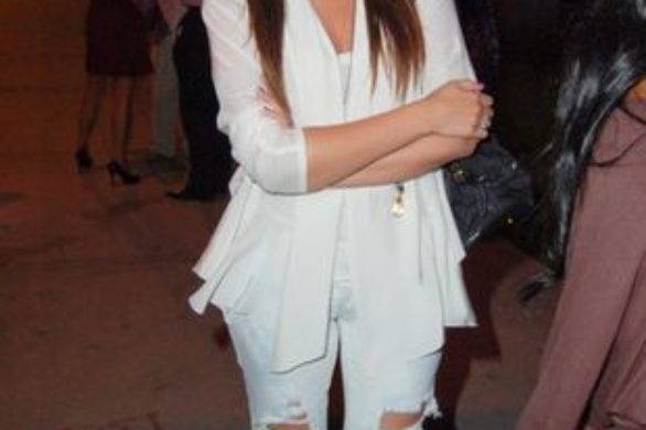 Podarte dżinsy Khloe Kardashian