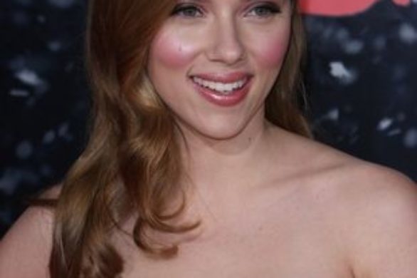 Scarlett Johansson w sukni vintage