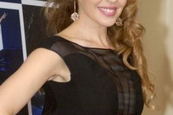Kylie Minogue w czarnej sukience (FOTO)