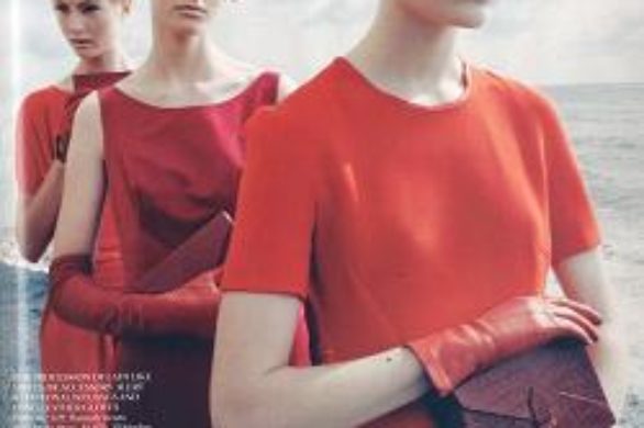 Zimne blondynki w chłodnej scenerii