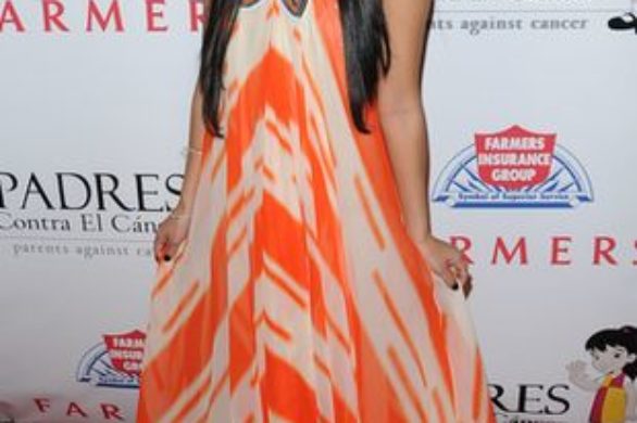 Brenda Song w sukni do ziemi