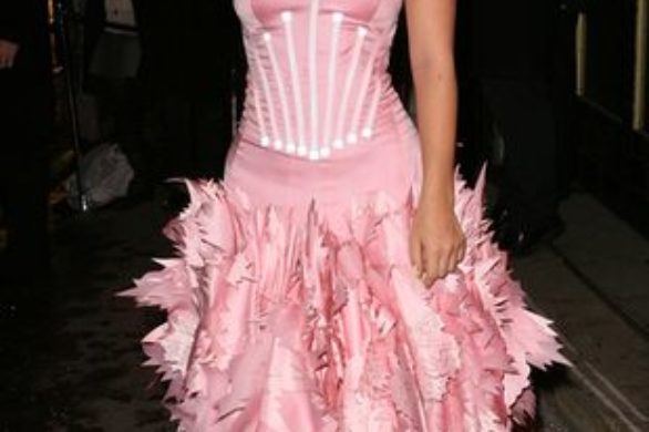 Elegancka Lily Allen