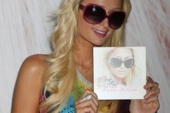Paris Hilton w kolorach tęczy