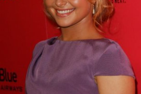 Hayden Panettiere w kolorze lawendy