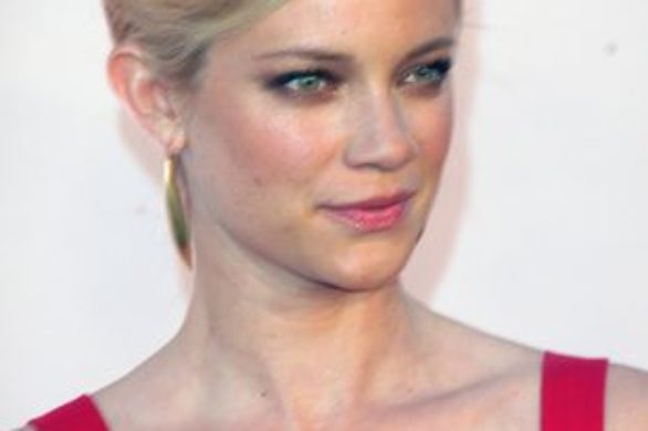 Amy Smart seksownie czy modnie?