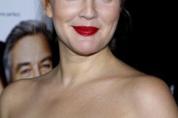 Fioletowa Drew Barrymore