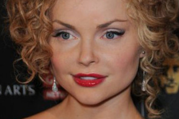 Iza Miko w czerwonej kreacji (FOTO)