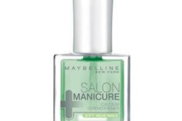 Maybelline: salonowy manicure w domu