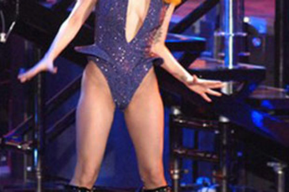 Dlaczego Lady Gaga wyrzuca bieliznę?