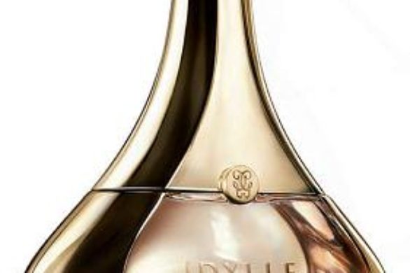 Perfumy zamknięte w krysztale