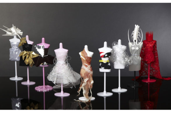 Stroje Lady GaGi w wersji mini