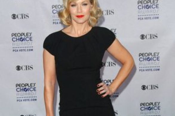 Jennie Garth postawiła na prostotę