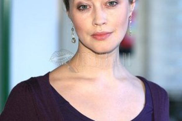 Agnieszka Wagner na fioletowo (FOTO)