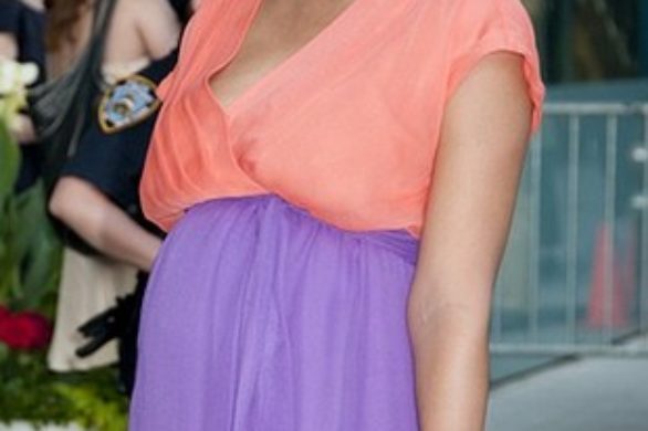 Jessica Alba w kreacji Diane von Furstenberg (FOTO)