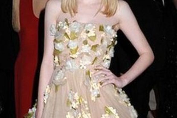 Dakota Fanning w przepięknej sukni od Valentino (FOTO)
