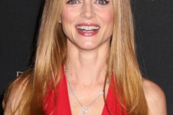 Heather Graham w wyszczuplającej sukni
