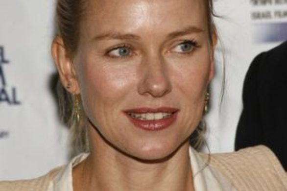 Naturalna Naomi Watts (FOTO)