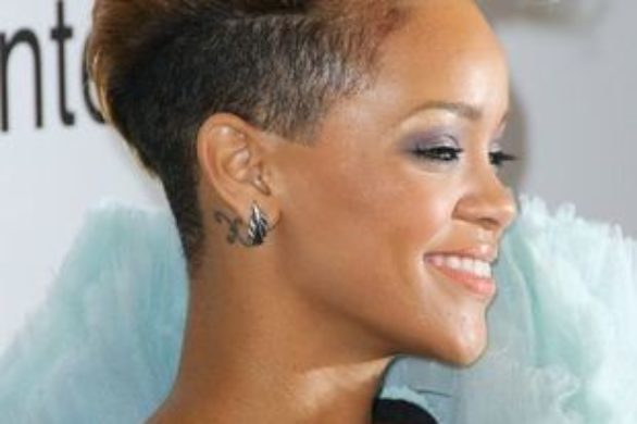 Rihanna stawia na asymetrię i pastele