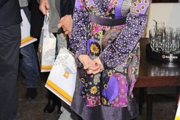 Hanna Śleszyńska w słonecznikach