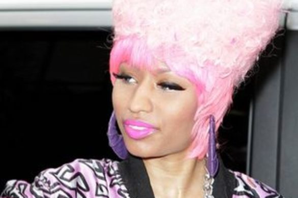 Dziwaczna fryzura Nicki Minaj (FOTO)