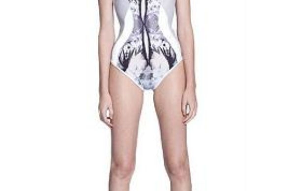 Futurystyczne body od Louise Armstrup