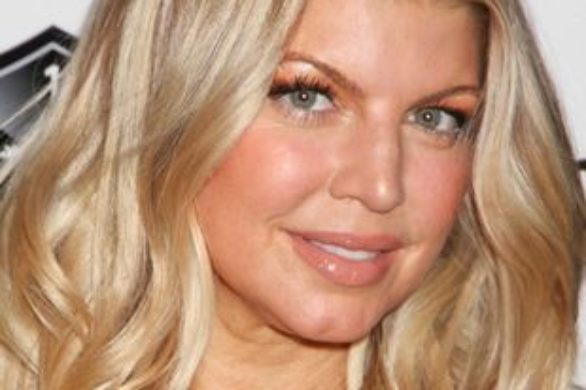 Świeża i naturalna Fergie (FOTO)