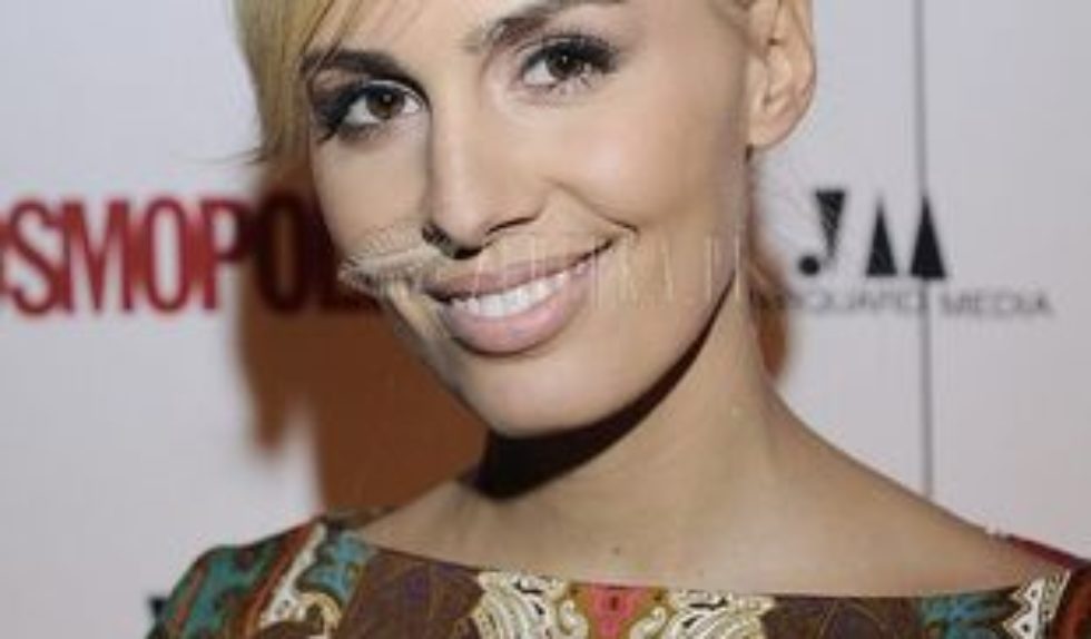 Agnieszka Popielewicz eksperymentuje (FOTO) Agnieszka Popielewicz eksperymentuje (FOTO)