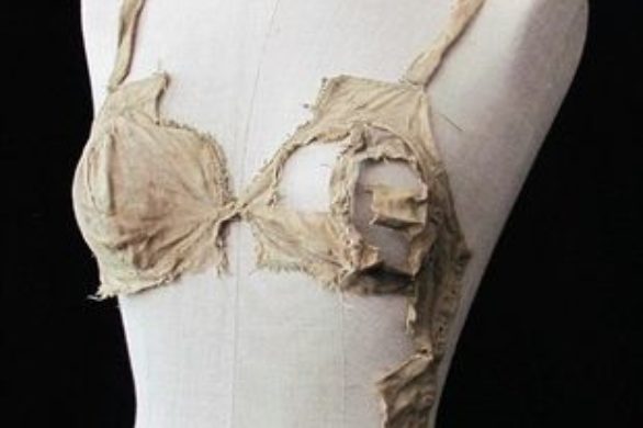 Znaleziono biustonosz i figi sprzed 500 lat!