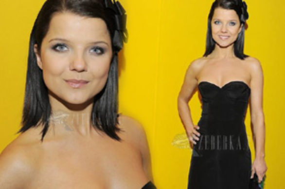 Joanna Jabłczyńska kusi w czerni (FOTO)