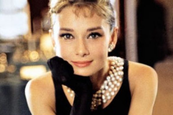 Lisa Eldrige: Makijaż w stylu Audrey Hepburn (VIDEO)
