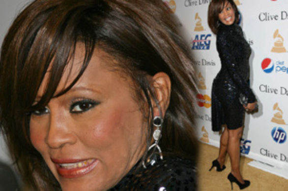 Whitney Houston na imprezie pre-Grammy (FOTO)