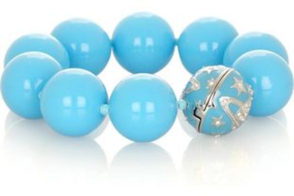 Biżuteria od Vivienne Westwood w kolorze turkusu