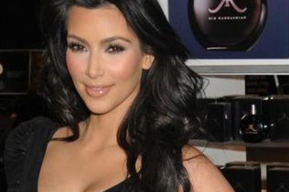 Kim Kardashian ukradła logo?