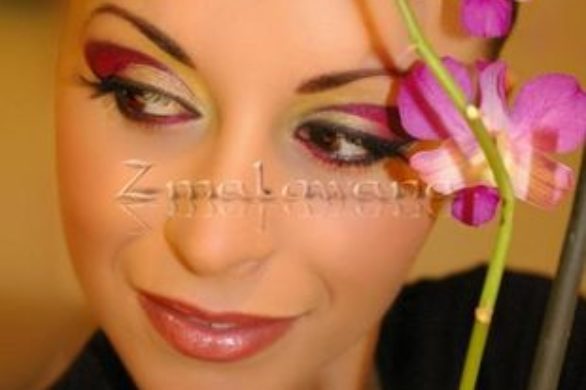 Kolorowe makijaże na nadchodzącą wiosnę