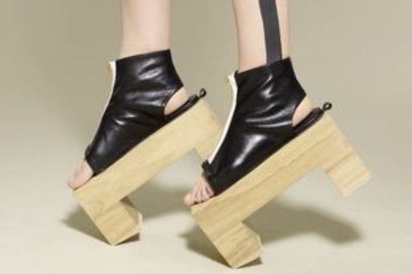 Drewniane buty od Benoit Melaarda (FOTO)